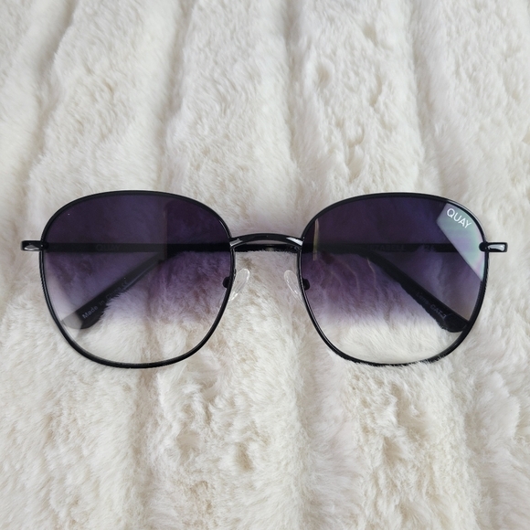 QUAY // ltd ed chrissy teigen rimless oversized round dark smoke sunglasses main image 12